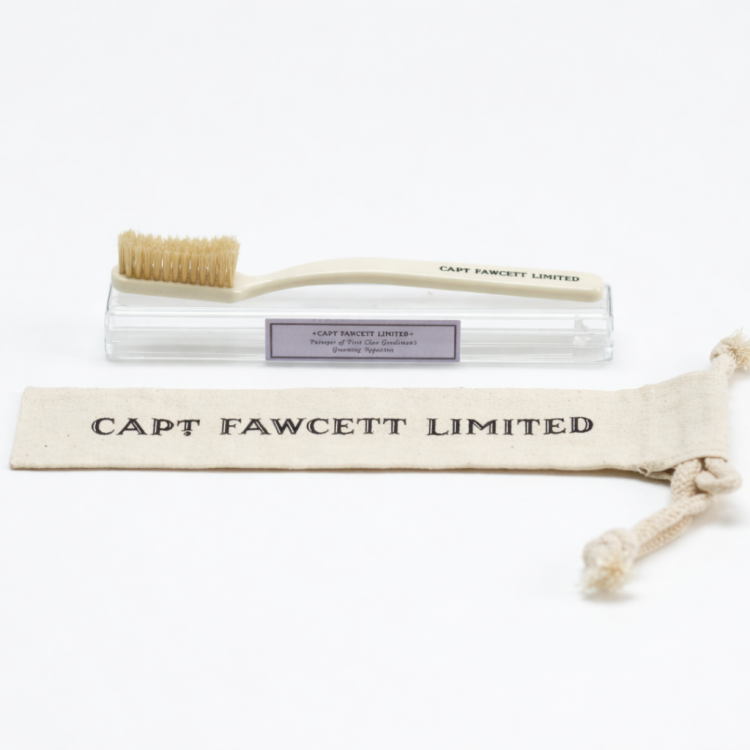 Zubní kartáček Cpt. FAWCETT - Toothbrush