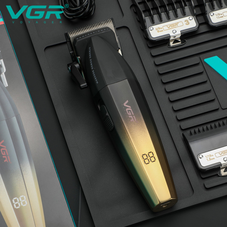 Střihací strojek VGR VOYAGER V-003C Salon Series
