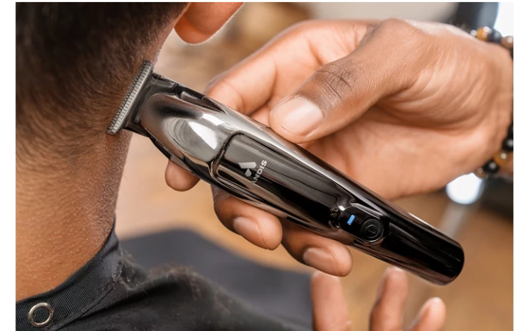 Konturovací strojek ANDIS SlimLine Pro II - D-9